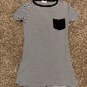 Black and white stripped t shirt dress